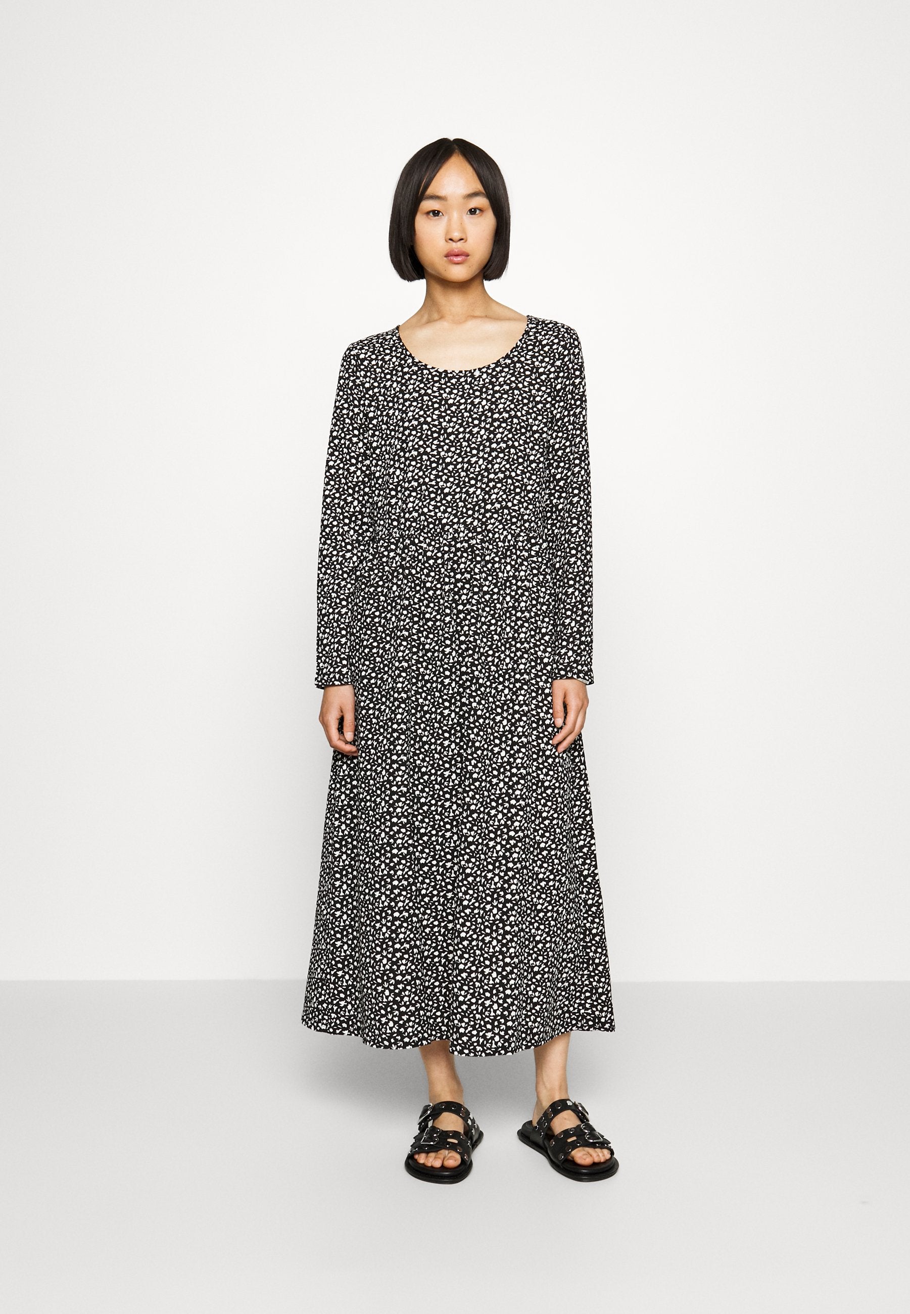 JDY Petite JDYLOTUS O NECK LONG DRESS