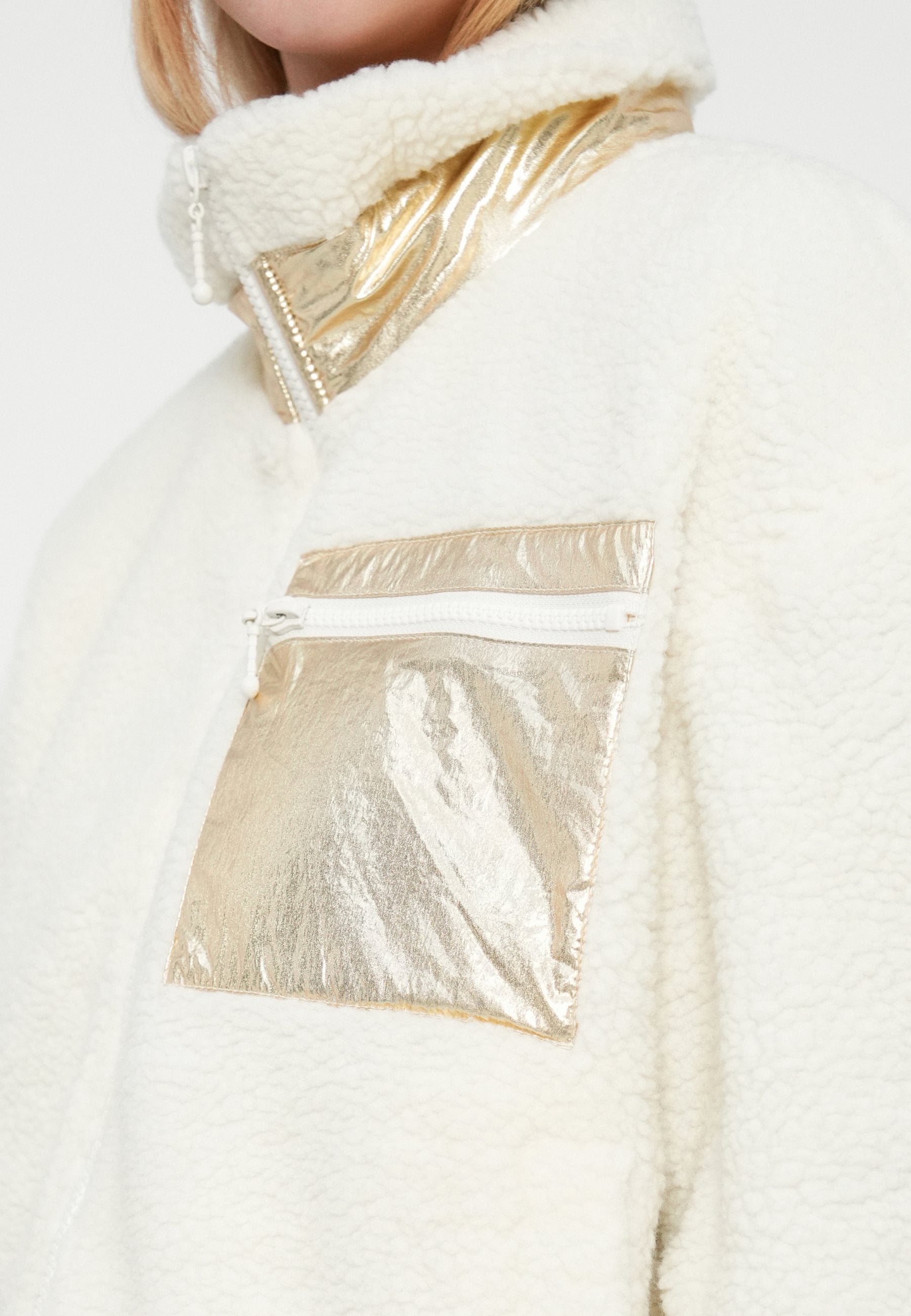 ONLTRACY SHORT JACKET Media 6