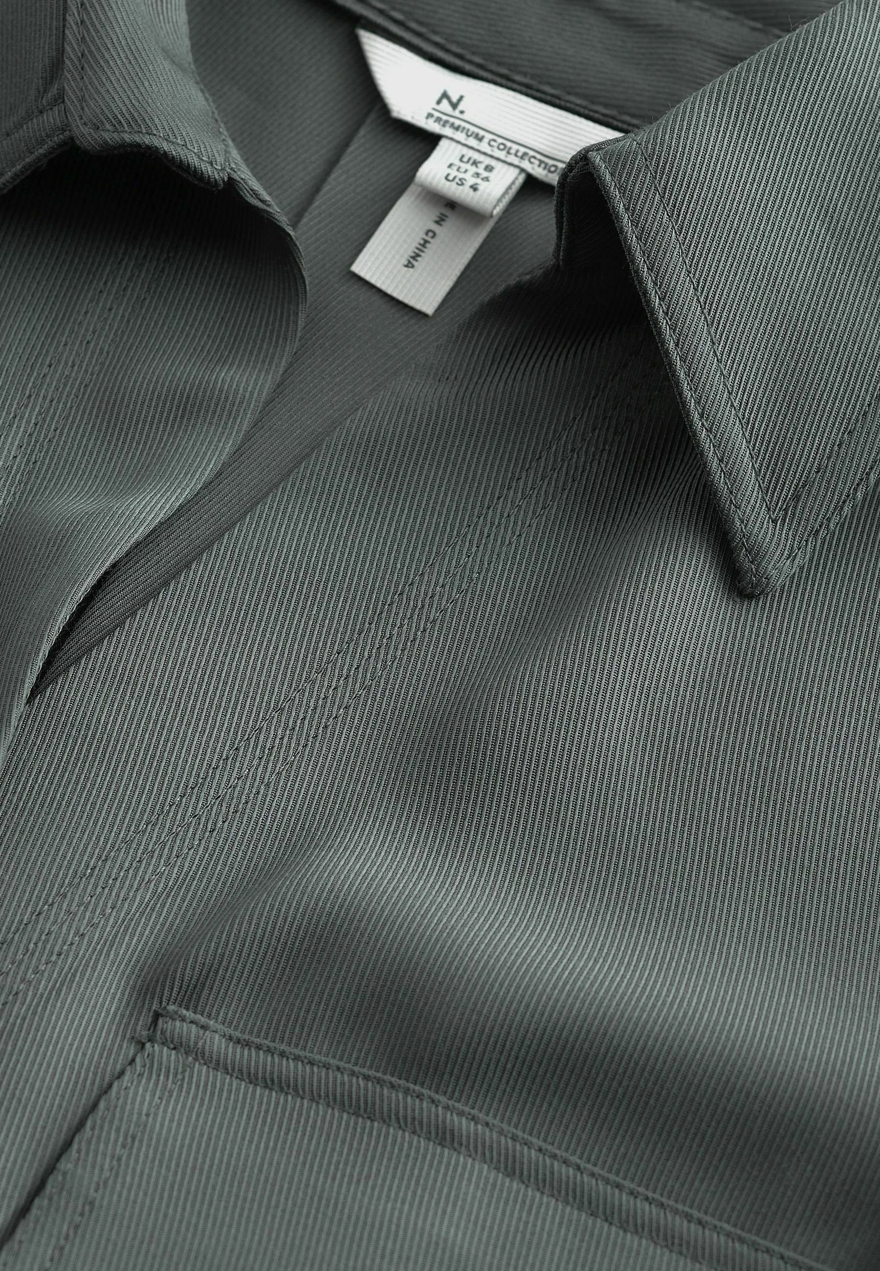 Next POCKET DETAIL PREMIUM