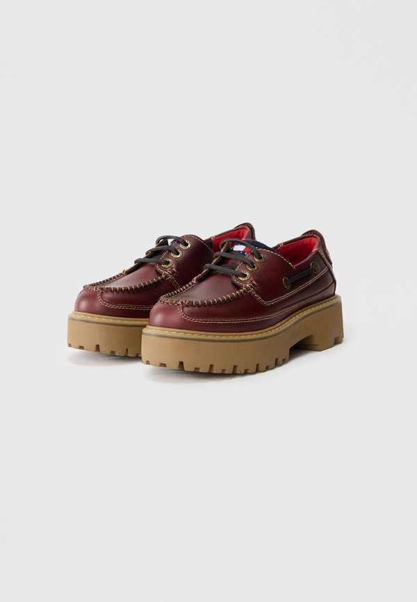 Tommy Jeans ARCHIVE LEATHER CLEAT BOAT SHOES