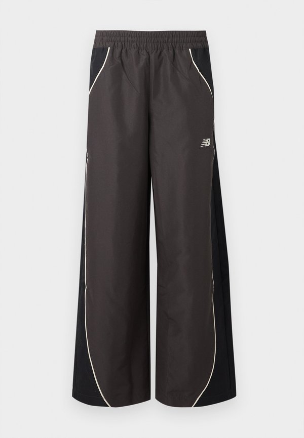 New Balance TRACKSIDE - Tracksuit bottoms - black cement