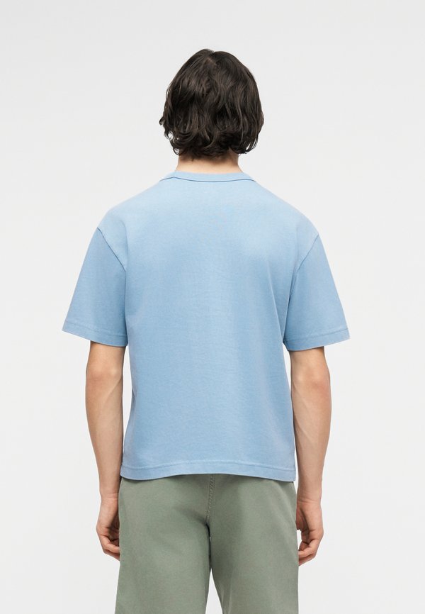 GAP SOFT CROPPED