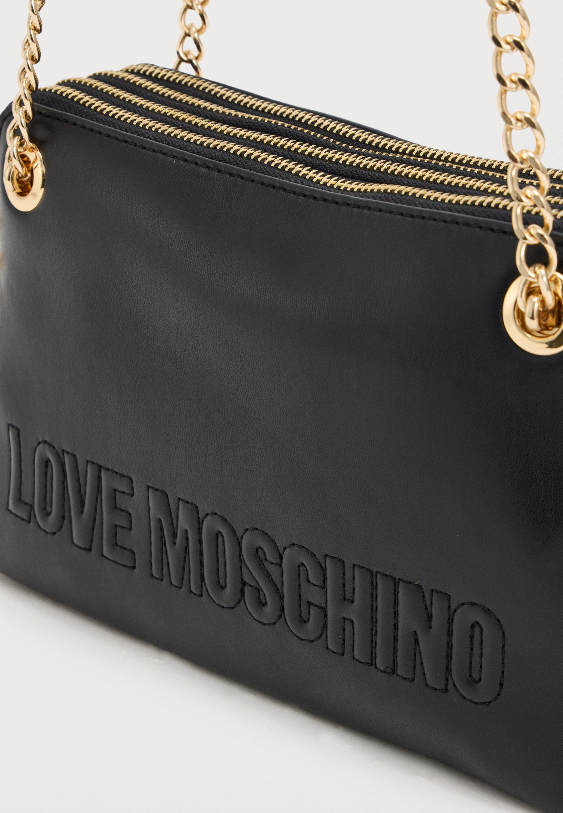 Love Moschino