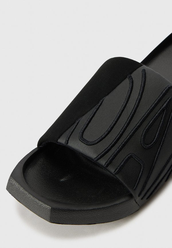 Jordan NOLA SLIDE