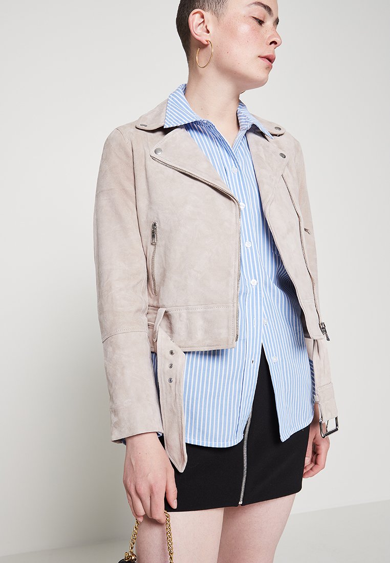 Club Monaco