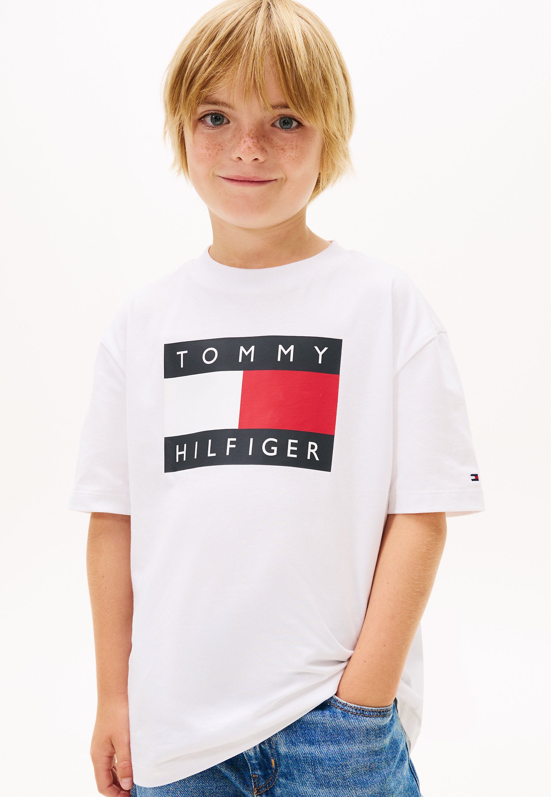HERITAGE PRINTED FLAG T-SHIRT Media 3