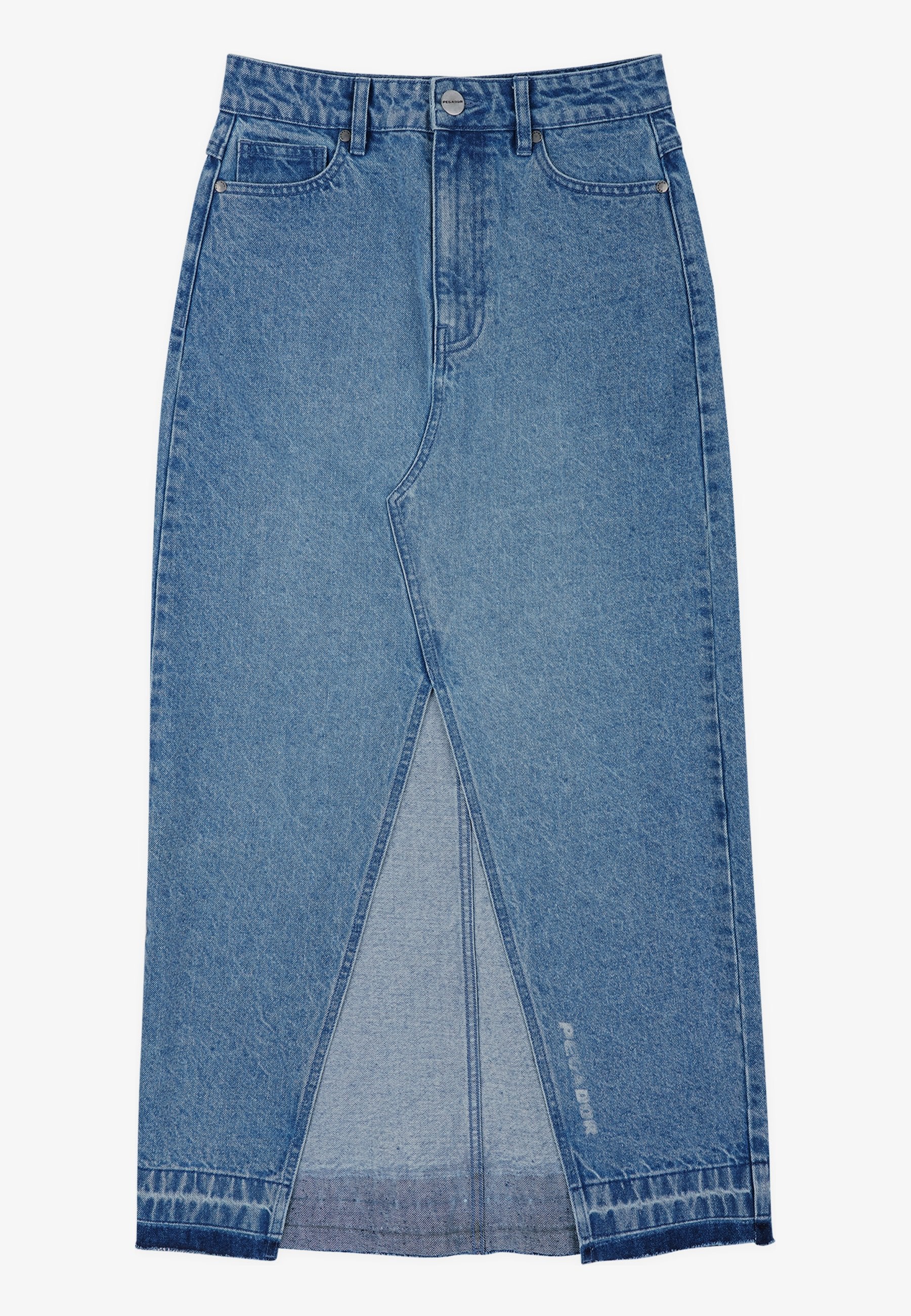 Mittelblauer Denim-Midirock mit einem frontalen Schlitz. Verfügt über einen Bund, fünf Taschen und eine gestickte Details entlang dem Saum.