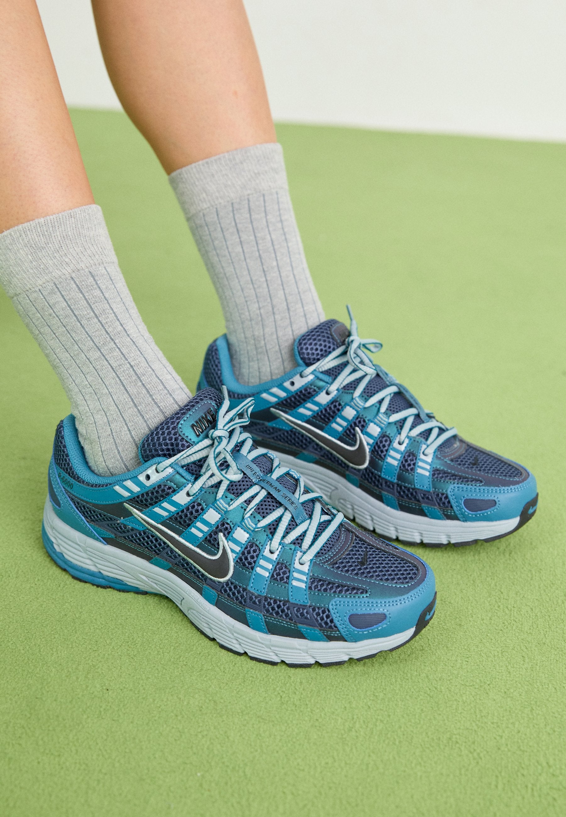 Nike Sportswear P 6000 SE