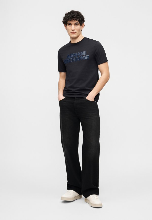 Armani Exchange SLIM FIT