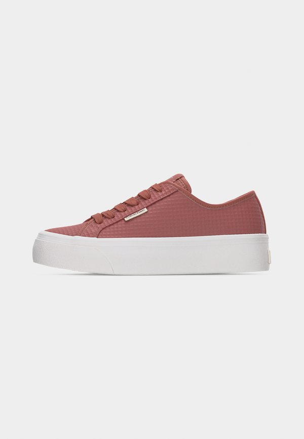 Calvin Klein LACE UP