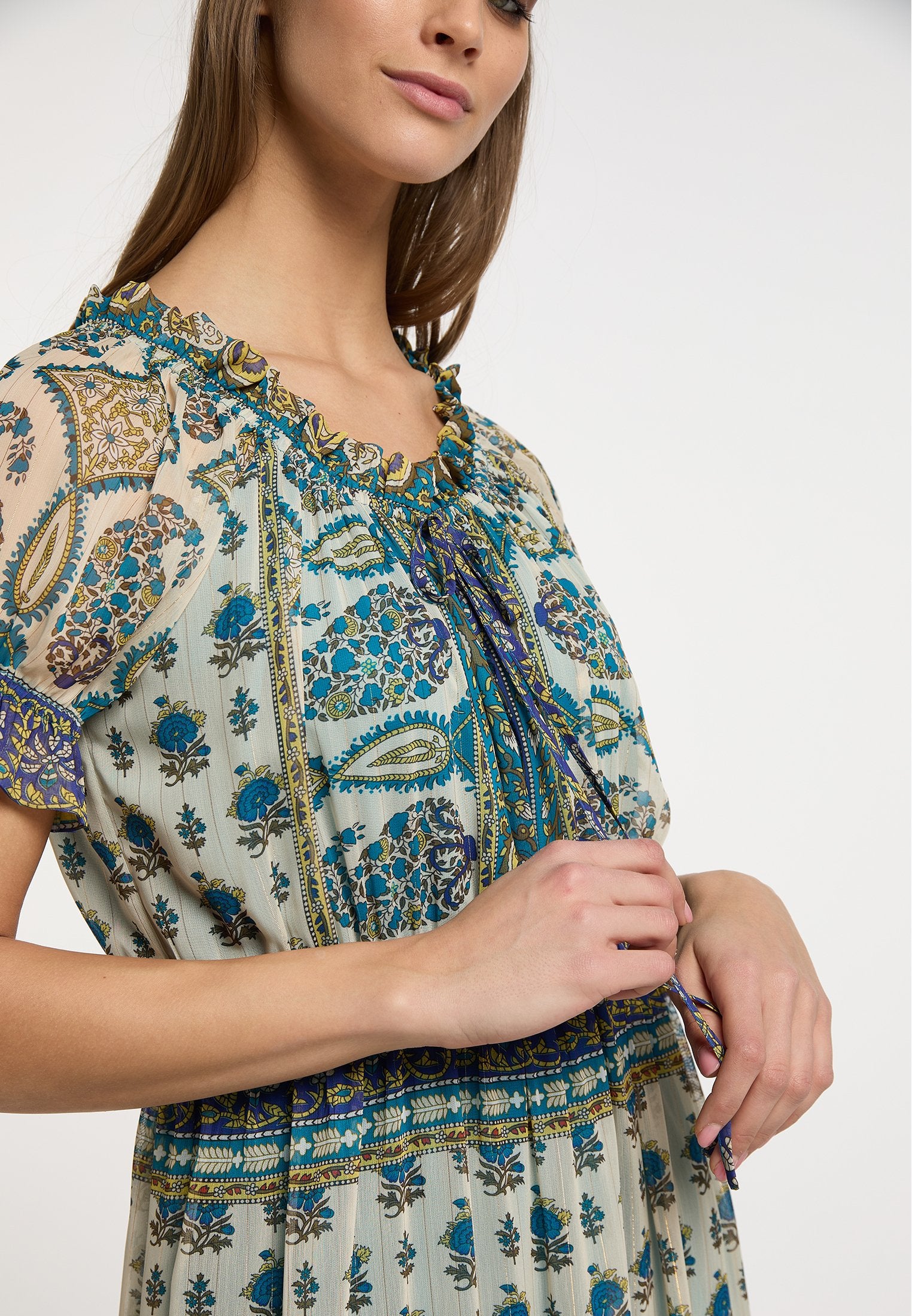 usha  MIT ALLOVER PRINT