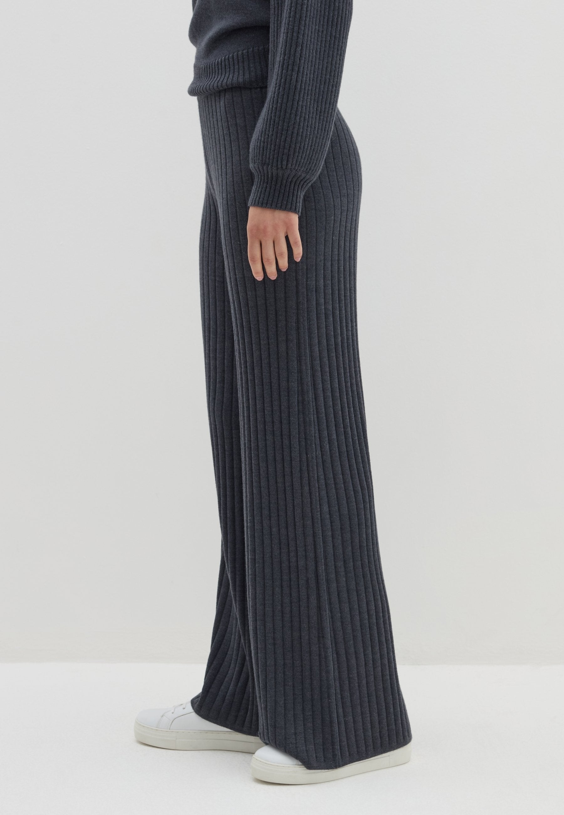 Stefanel FLARE-FIT