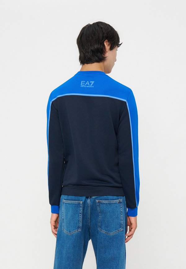 EA7 Emporio Armani