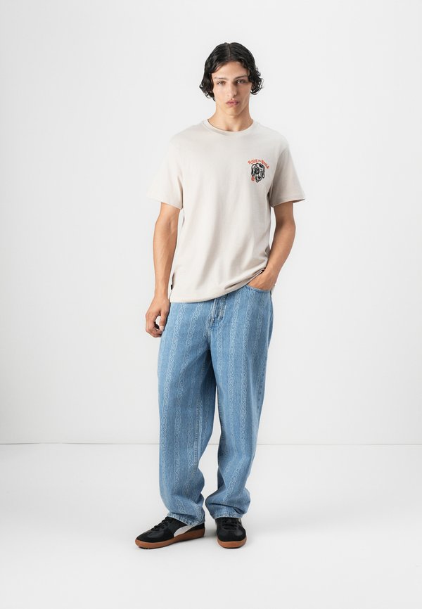 Element TIMBER HOBOS