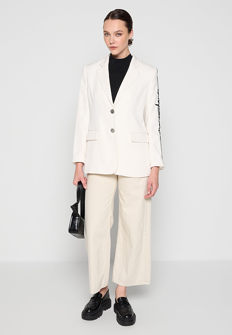 Armani Exchange Blazer Media 2