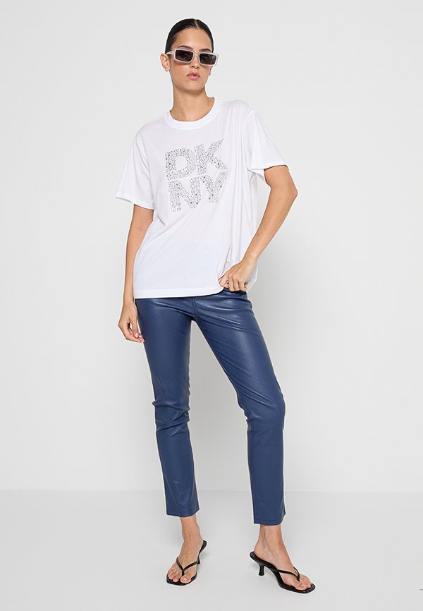 DKNY