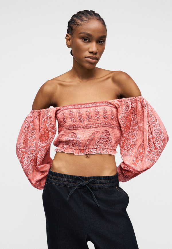 Antik Batik TAJARA TEE