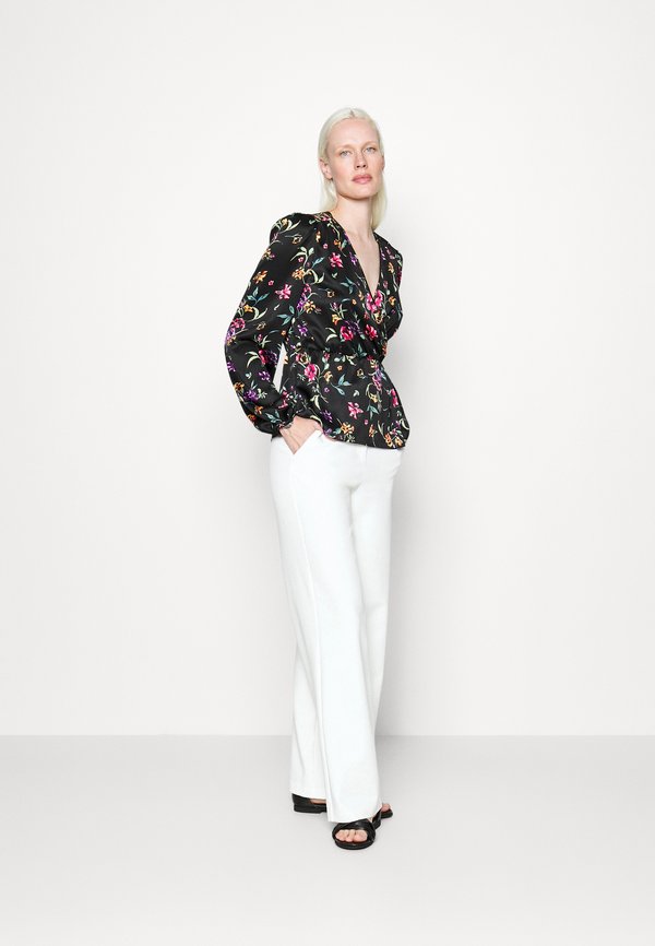Vero Moda Tall VMKLEO V NECK WRAP