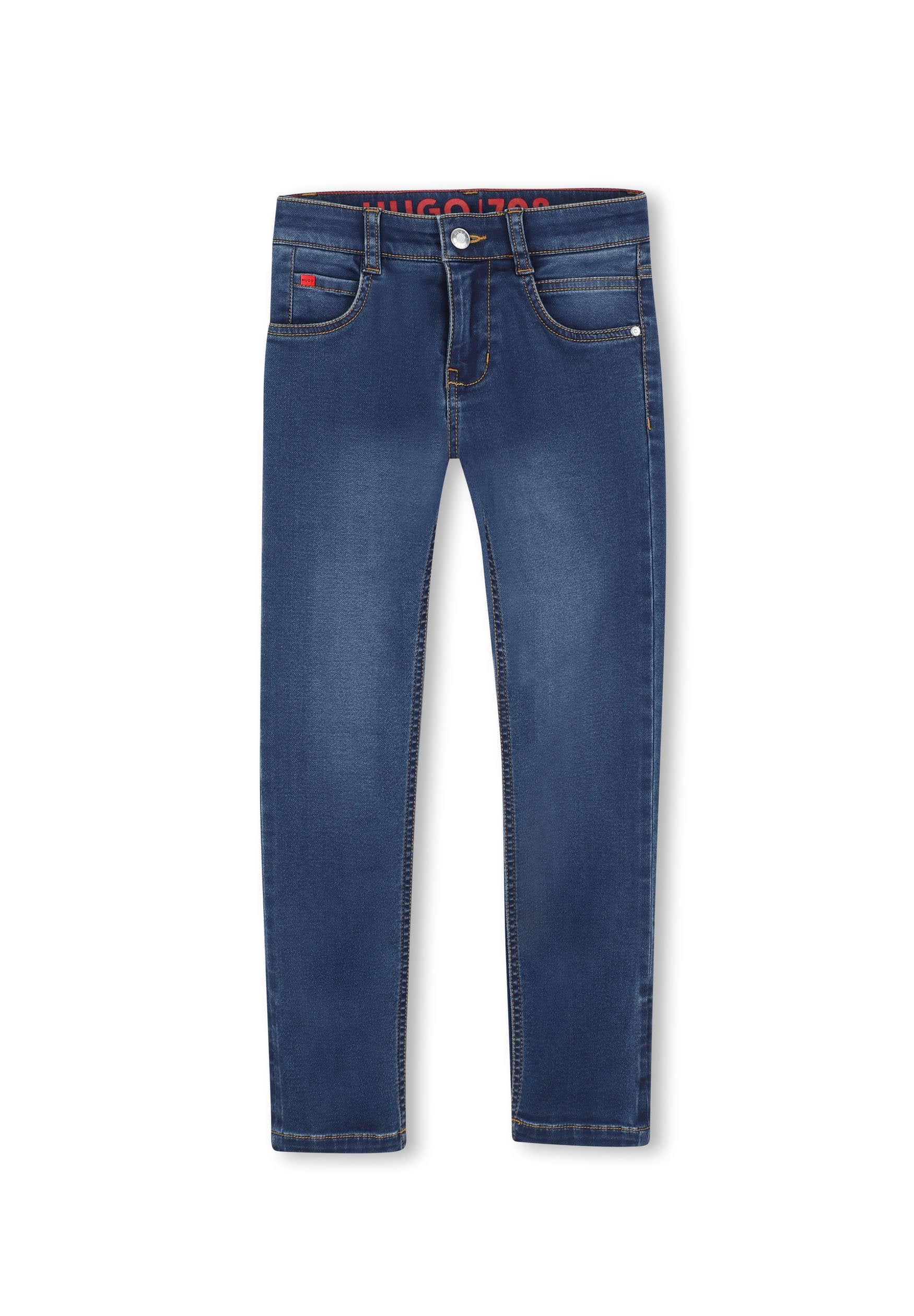 Schmale Jeans aus dunkelblauem Denim mit subtilen Verwaschungen, mit Knopfverschluss, Fronttaschen und orangefarbenen Nähakzenten.
