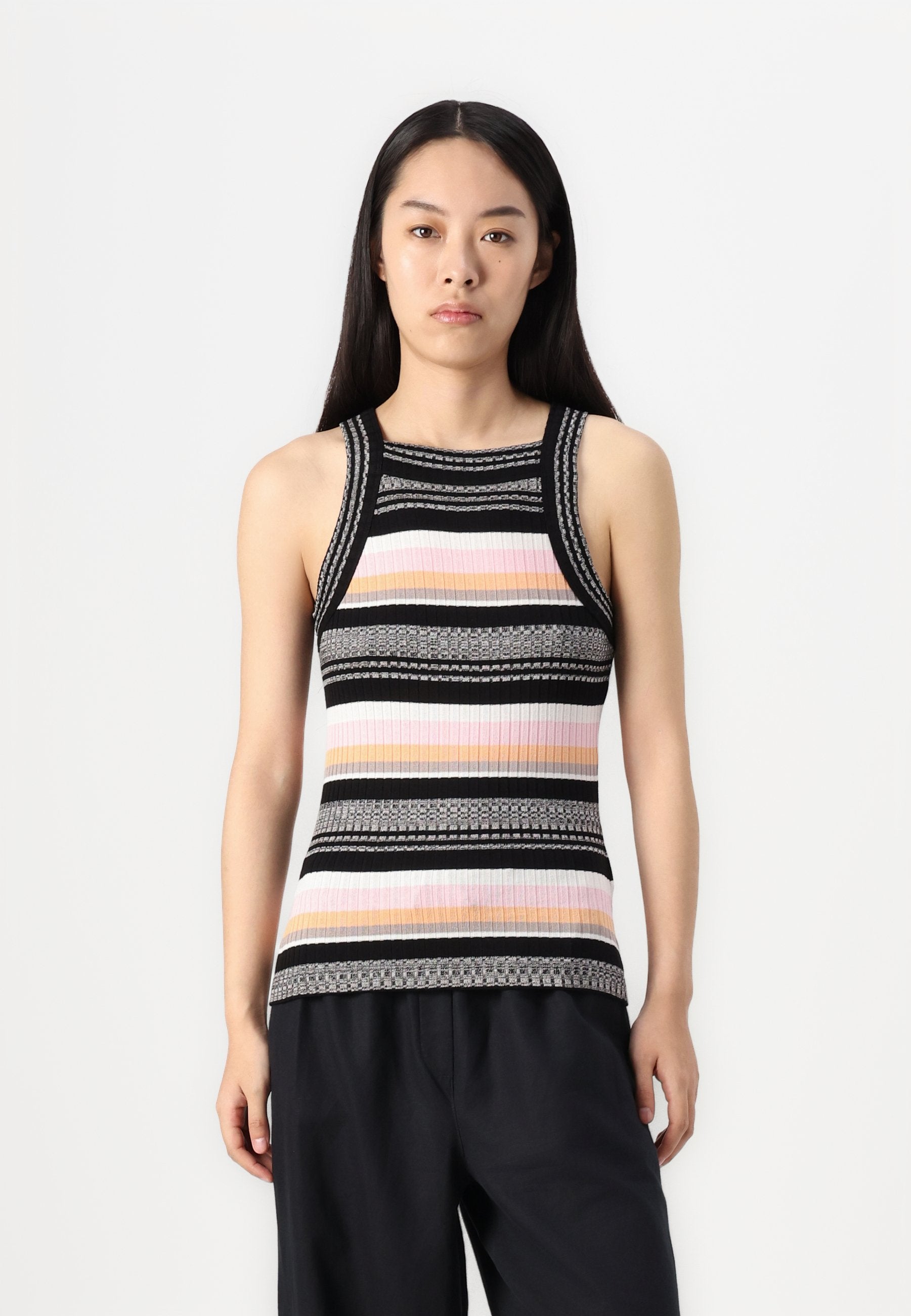 Esprit Top Media 3