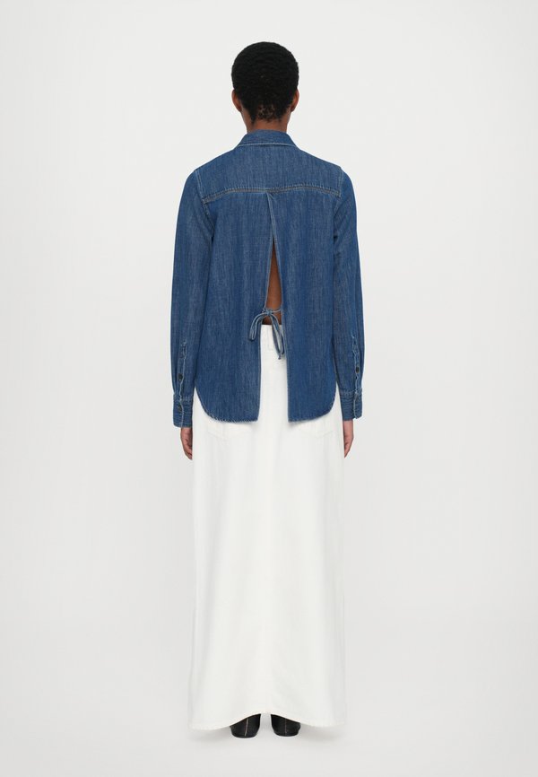 CLOSED CLASSIC SHIRT WITH STRAP DETAIL