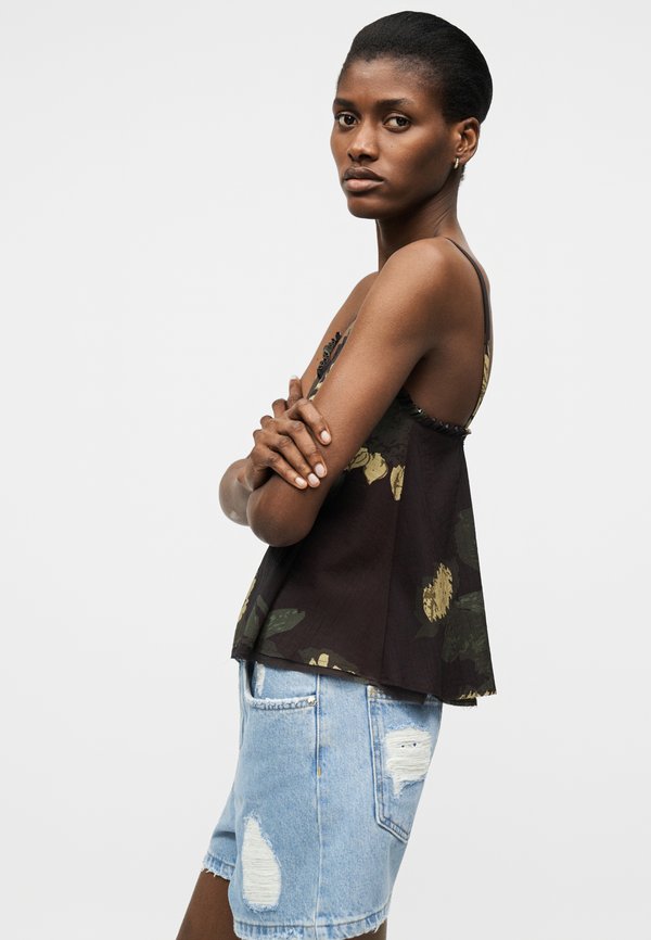 MOSCHINO JEANS