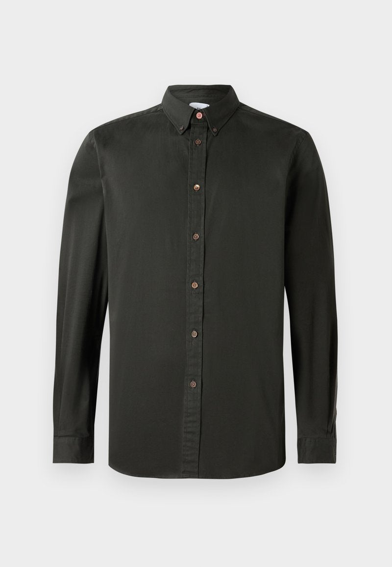 Langärmliges Hemd aus dunkelgrünem Stoff, mit Button-Down-Kragen, vorderer Knopfverschluss mit kontrastierenden Knöpfen und glatter Textur.