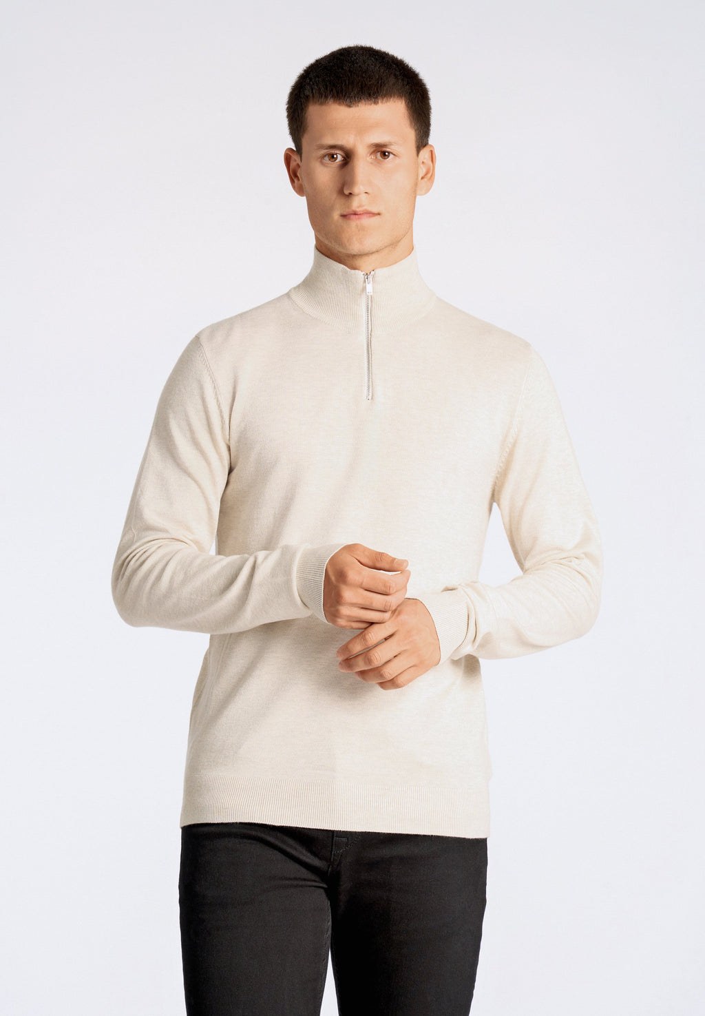 ECOVERO HALF ZIP Media 3