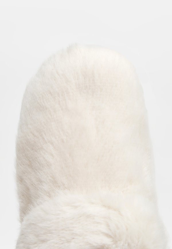 Crocs CLASSIC COZZZY LUXE