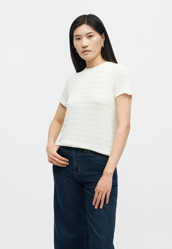 ONLY Tall ONLLIRAN O NECK TEE