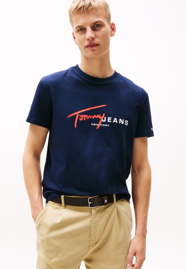 Tommy Jeans DNA TEE