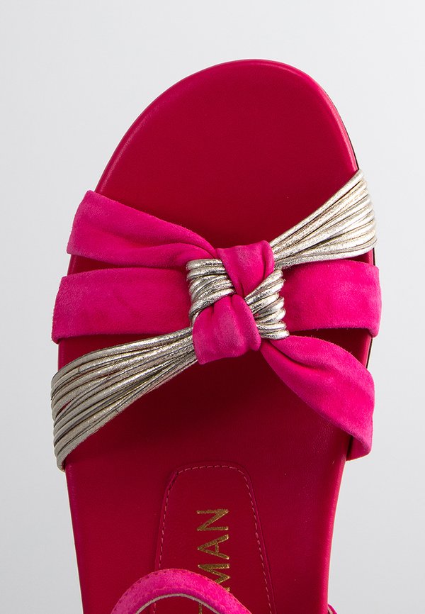 Stuart Weitzman KEANA