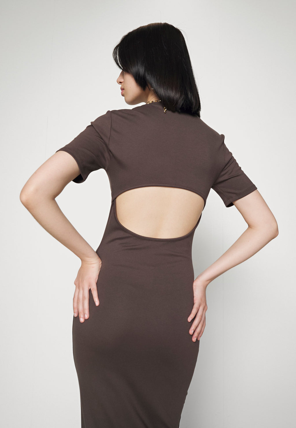 NA-KD OPEN BACK MIDI DRESS
