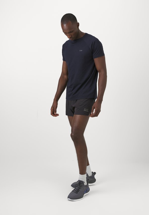 EA7 Emporio Armani VENTUS7 SHORTS