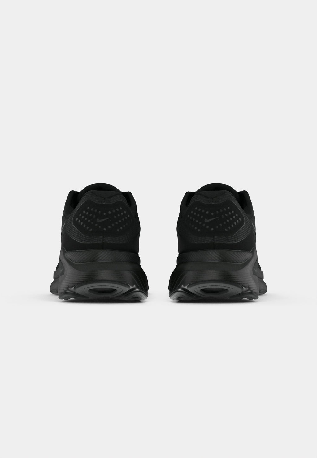 Nike Performance STRUCTURE 26