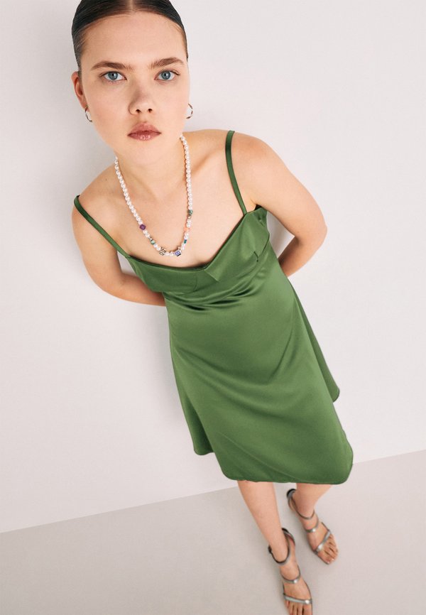 WAL G. DALIA CUPPED MIDI