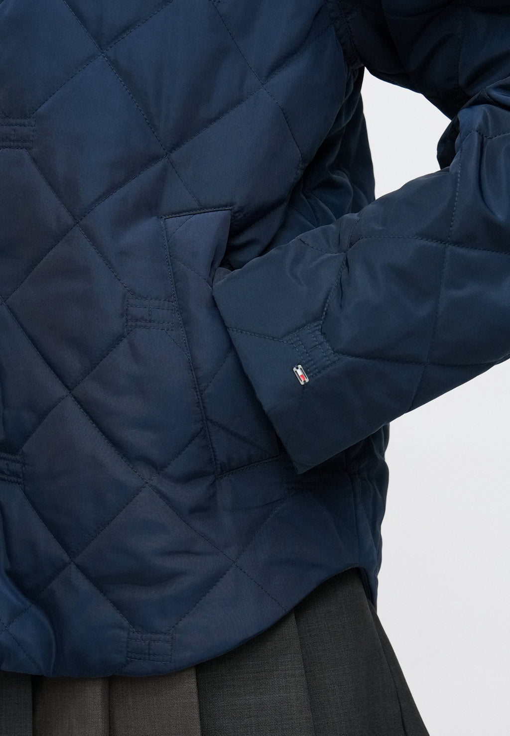 PADDED QUILTED Media 6