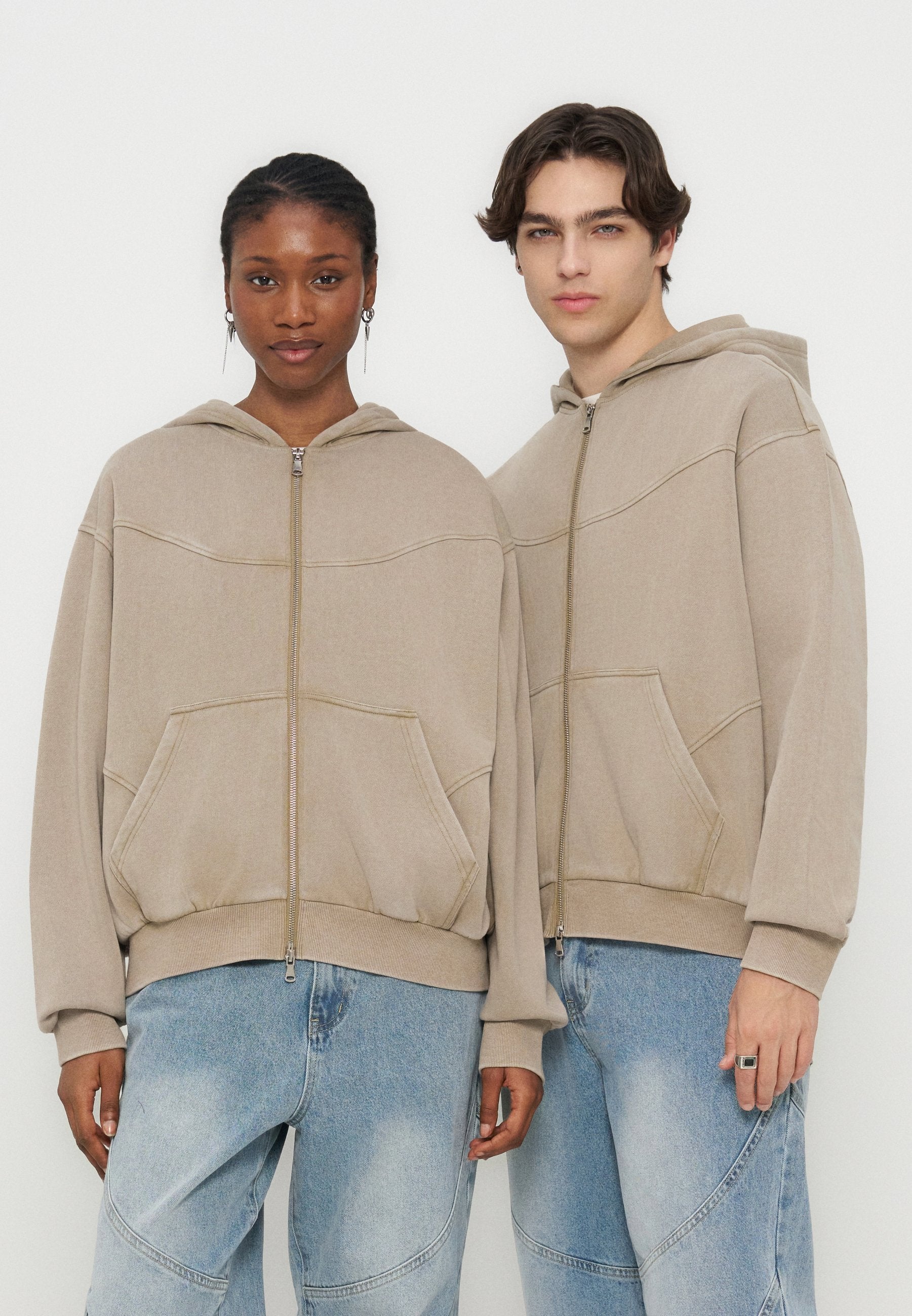 YOURTURN RELAXED FIT CURVED SEAM ZIP-UP HOODIE