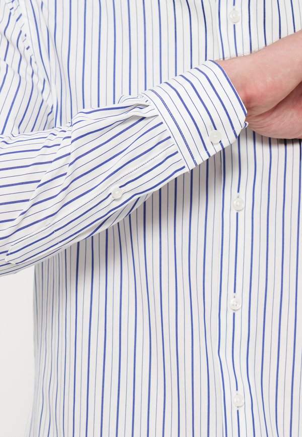 Michael Kors SLIM FIT