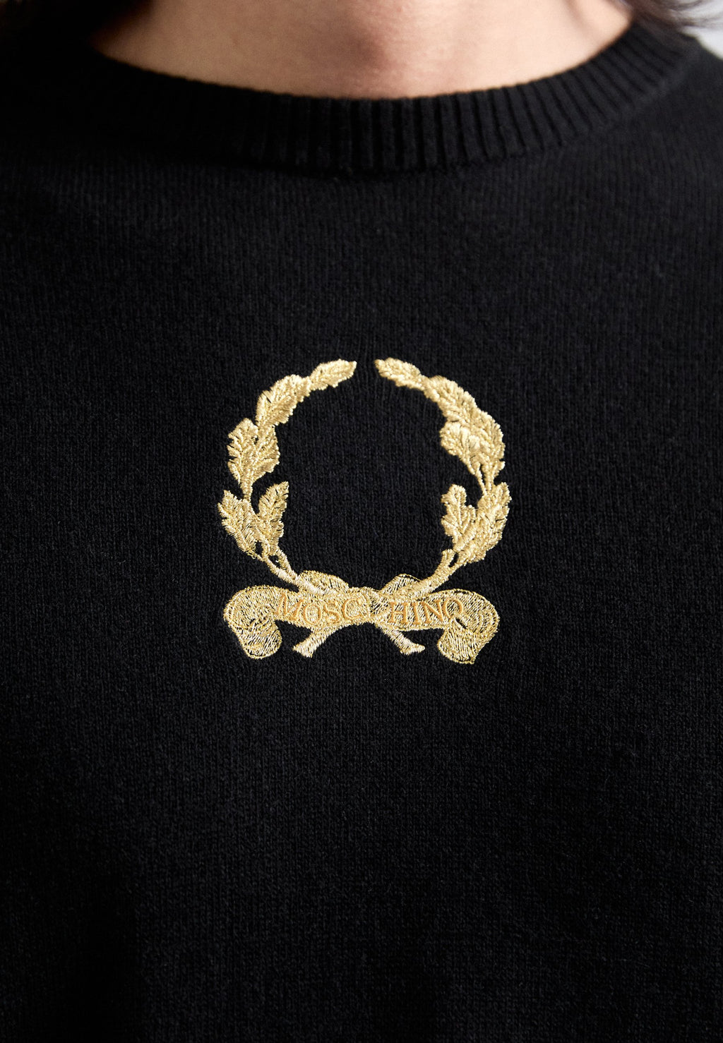 MOSCHINO LAUREL CROWN EMBLEM