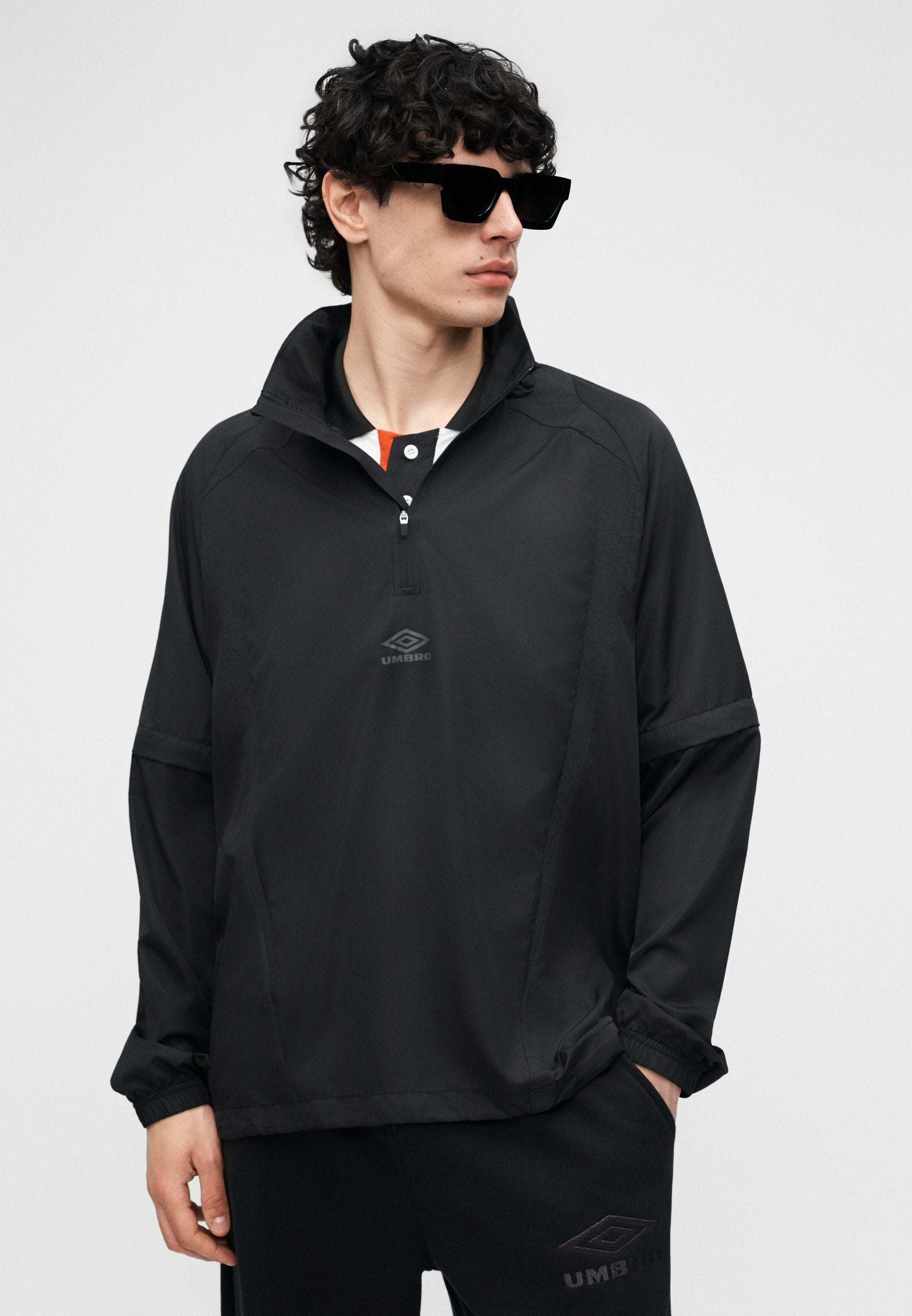 Umbro ZIP OFF SLEEVE WIND JACKET