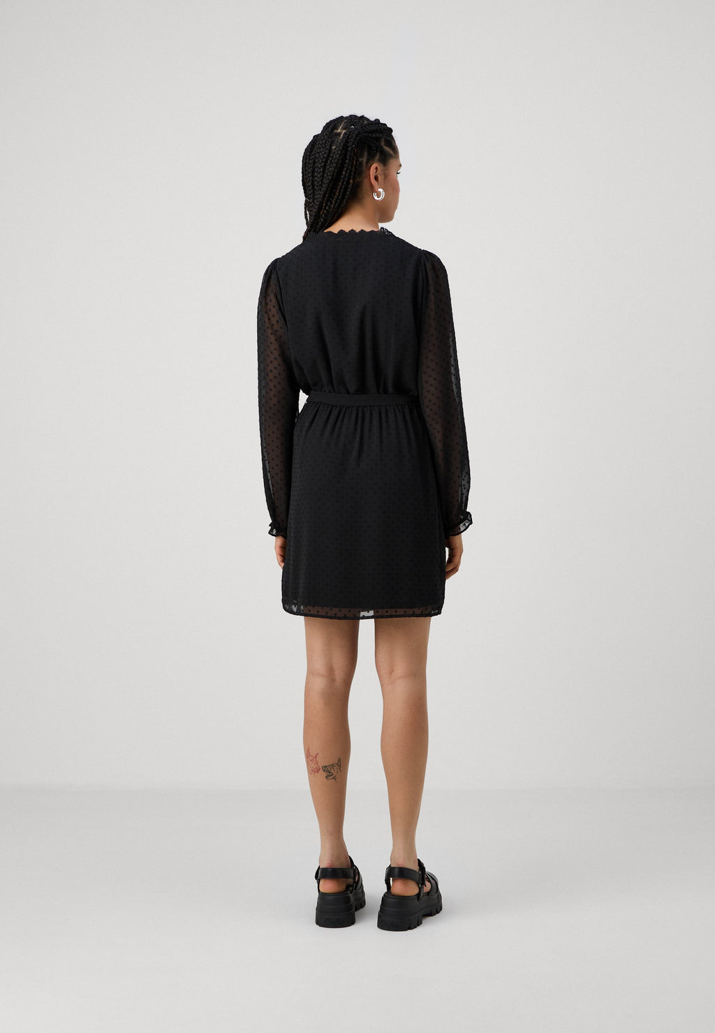 VILA VIDOBBA V NECK DETAIL SHORT DRESS