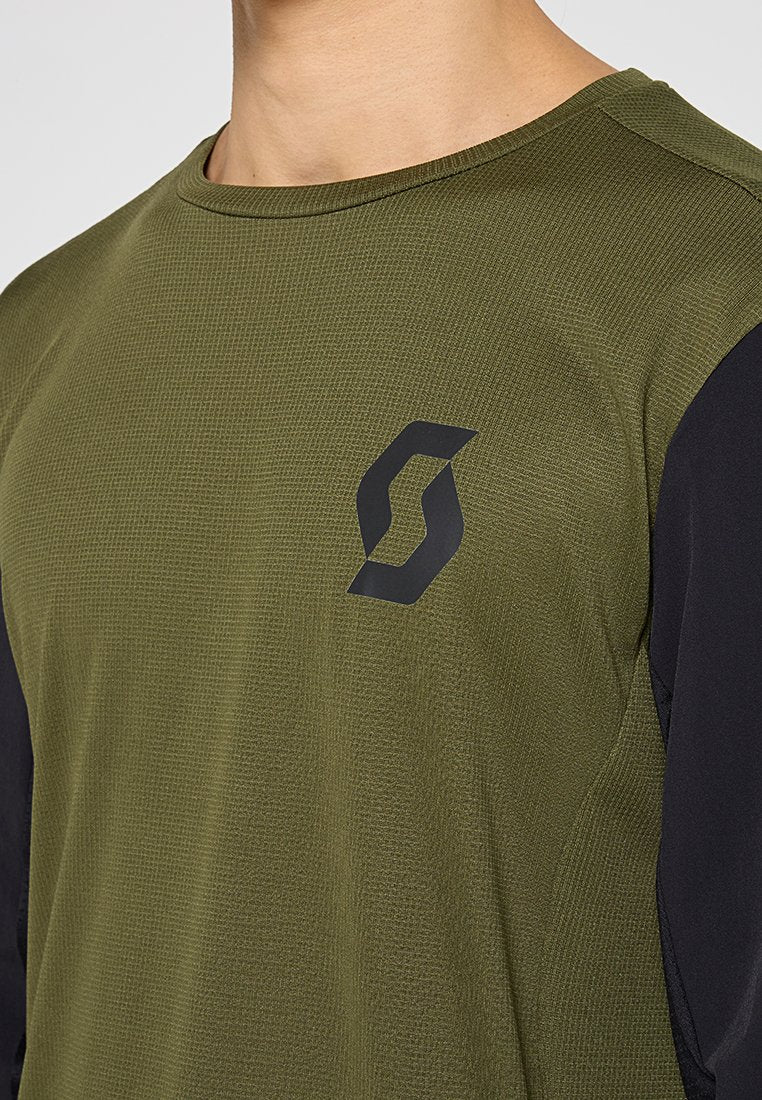 REGULAR FIT Media 3