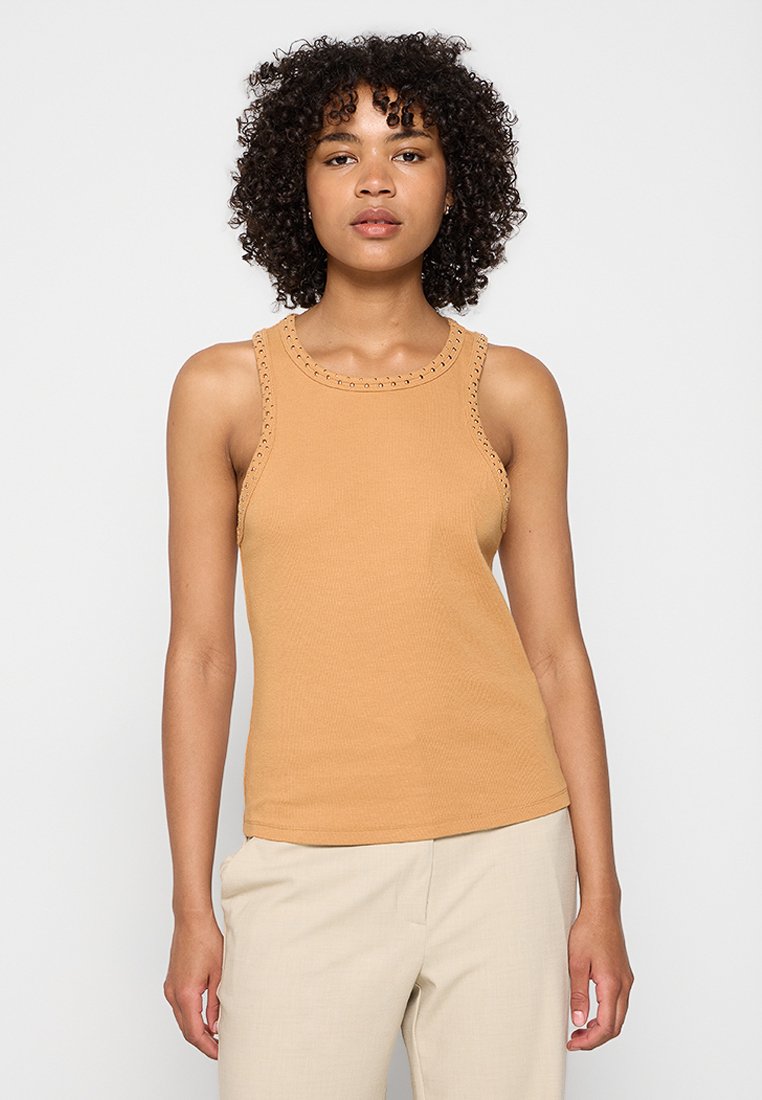 DKNY