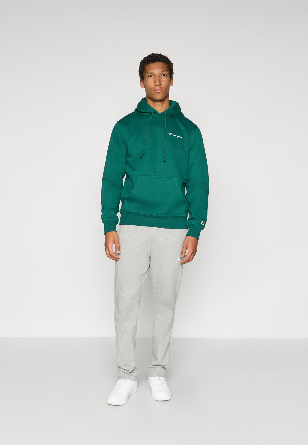 Champion SPORTSWEAR HOODIE STANDARD FIT