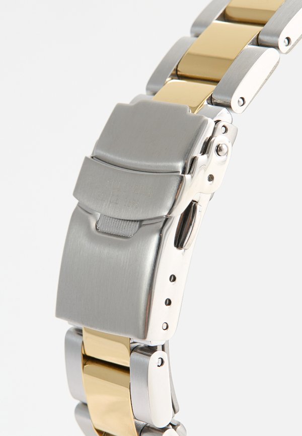 U.S. Polo Assn.