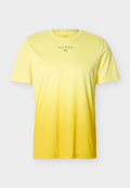 Puma PUMA X HYROX GRAPHIC TEE - Sports T-shirt - pineapple ice/dazzling yellow
