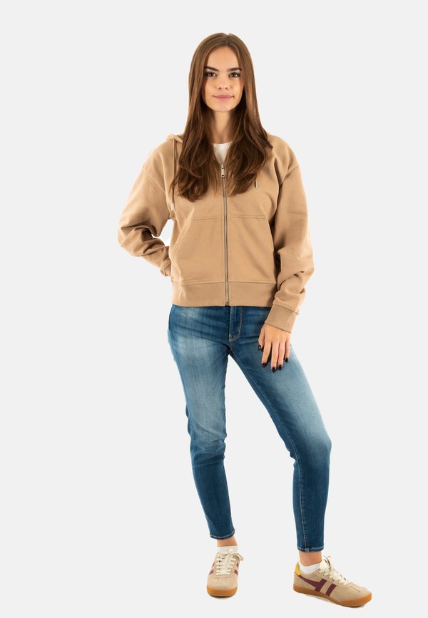 Calvin Klein Jeans