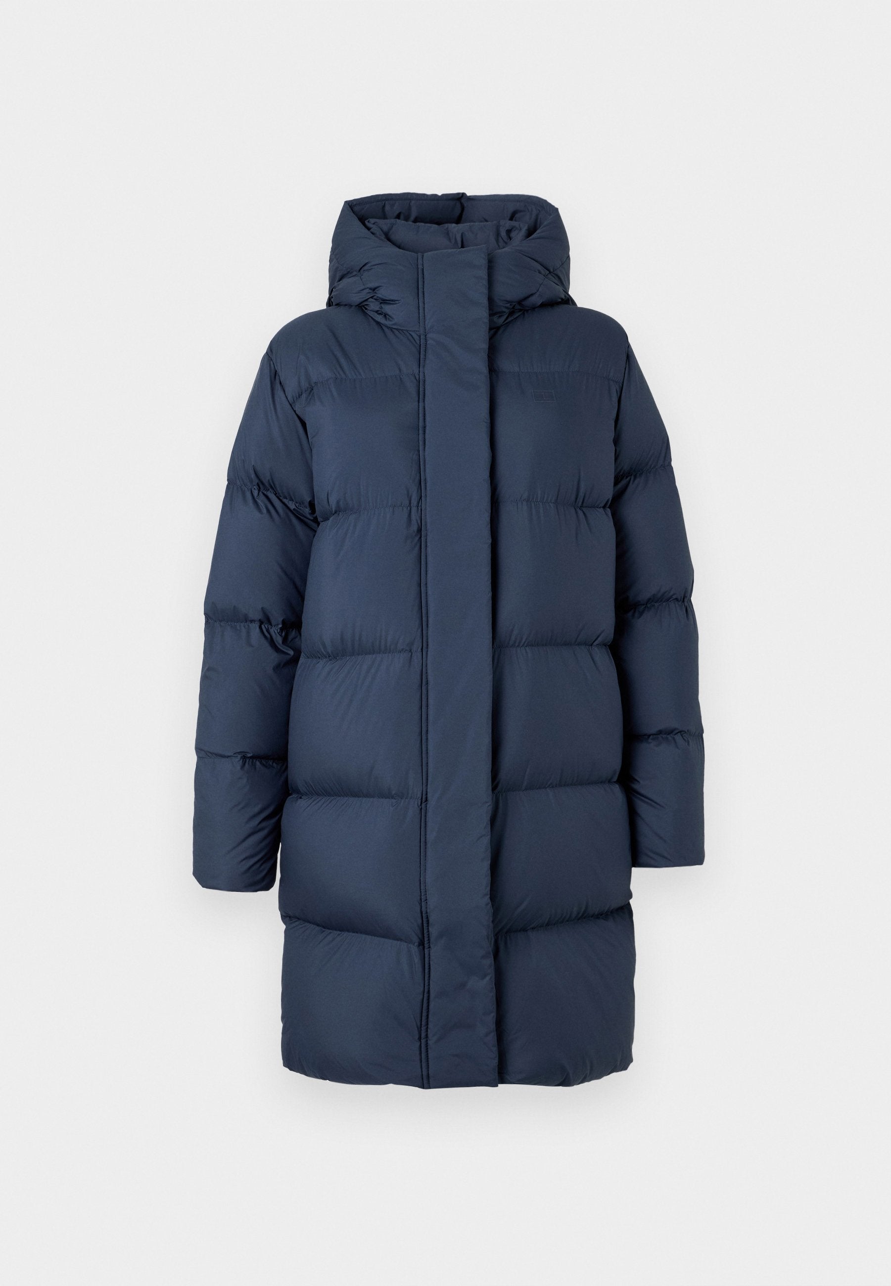 MODERN COAT Media 1