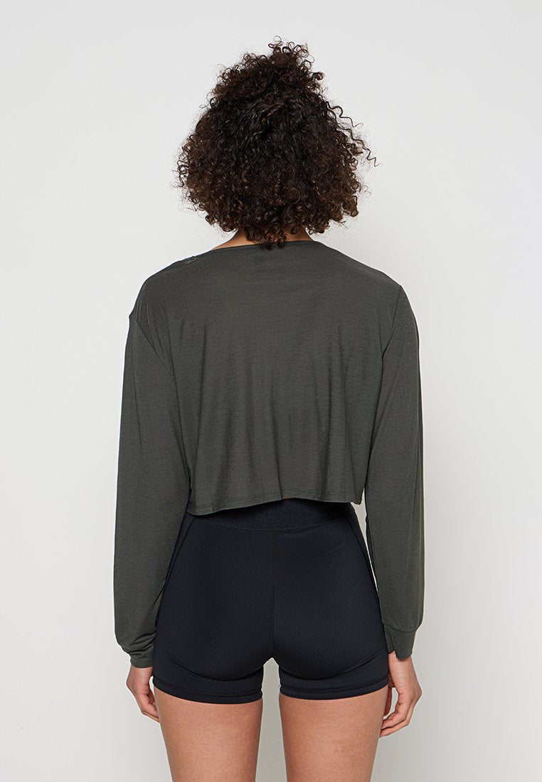 Under Armour LOOSE FIT